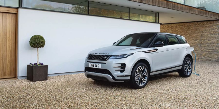 Range Rover Evoque P300e