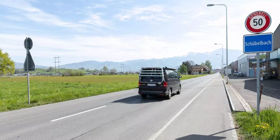 Ortseinfahrt Schübelbach in Siebnen.