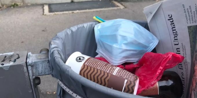 Müll-Bilder - Umweltschützer schlagen bereits Masken-Littering-Alarm
