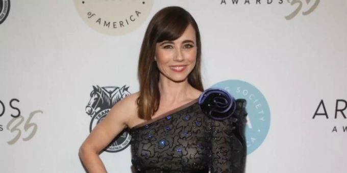 Linda Cardellini Linda Cardellini