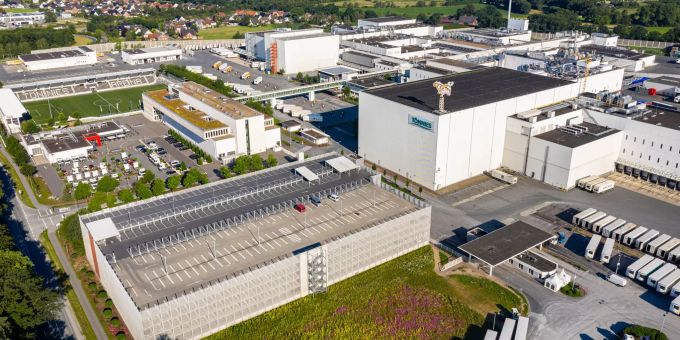 Nach Corona-Ausbruch - Tönnies darf wieder schlachten