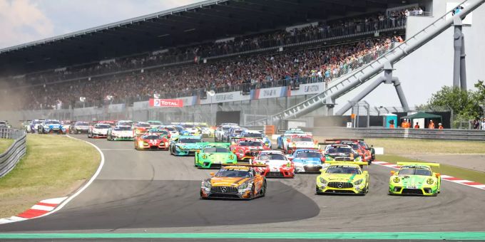 Der Start in die 24 Stunden auf dem Nürburgring 2019. 24 Stunden Nürburgring