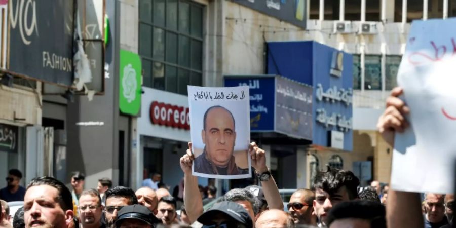 Proteste nach dem Tod von Nisar Banat