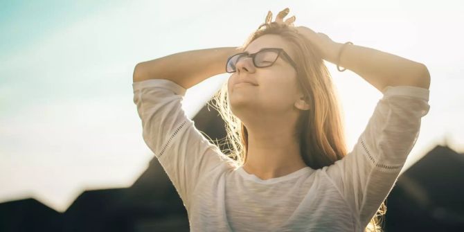 Frau mit Brille