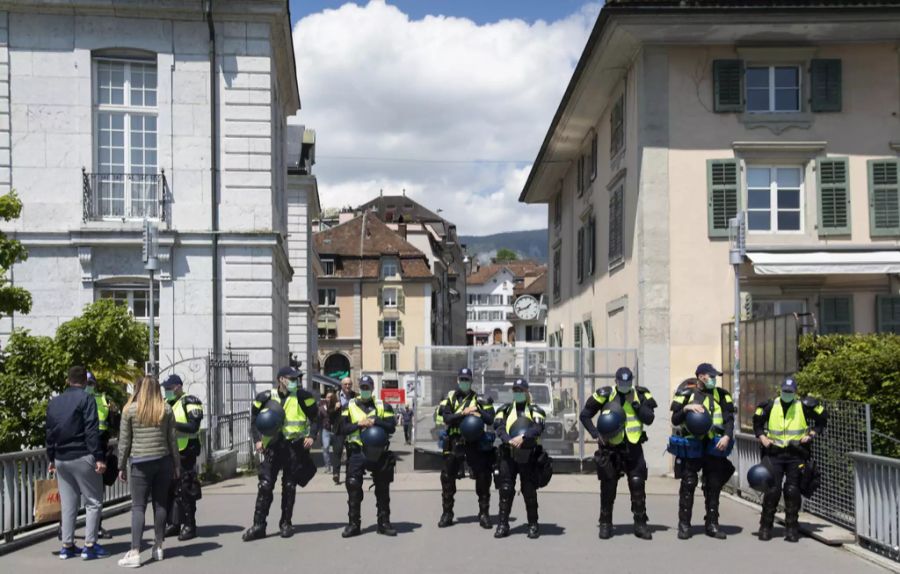 Polizei Solothurn Coronavirus Demonstration