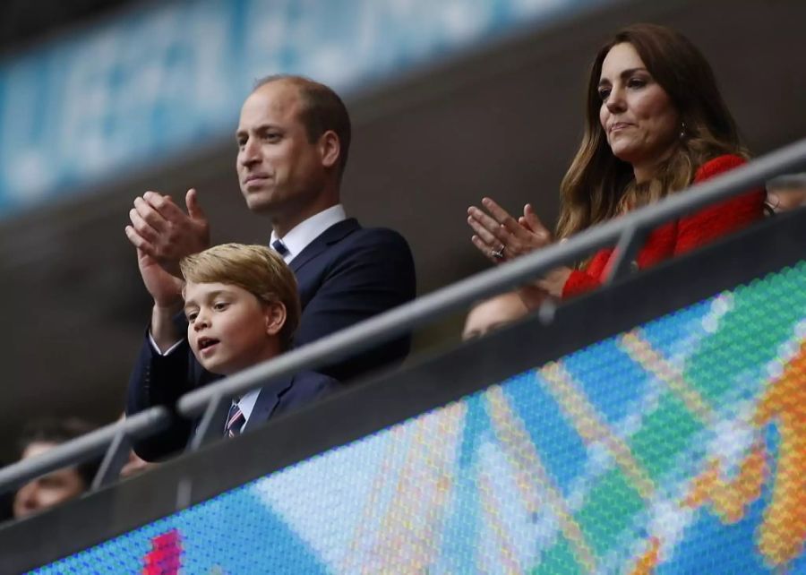 Prinz George sorgte am Dienstag bei den Briten im Wembley für Begeisterung.