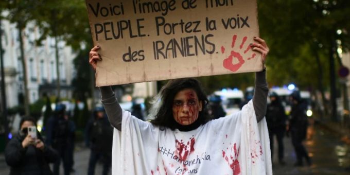 Protest gegen iranische Führung in Paris Protest gegen iranische Führung in Paris