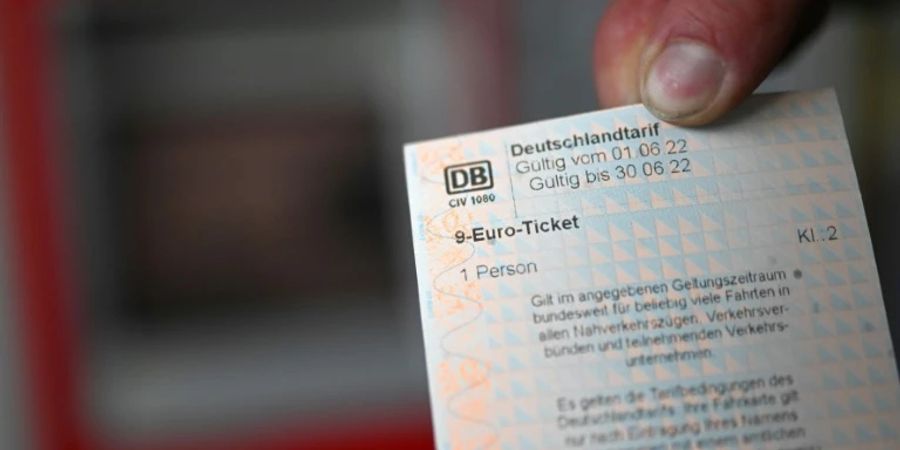 Neun-Euro-Ticket