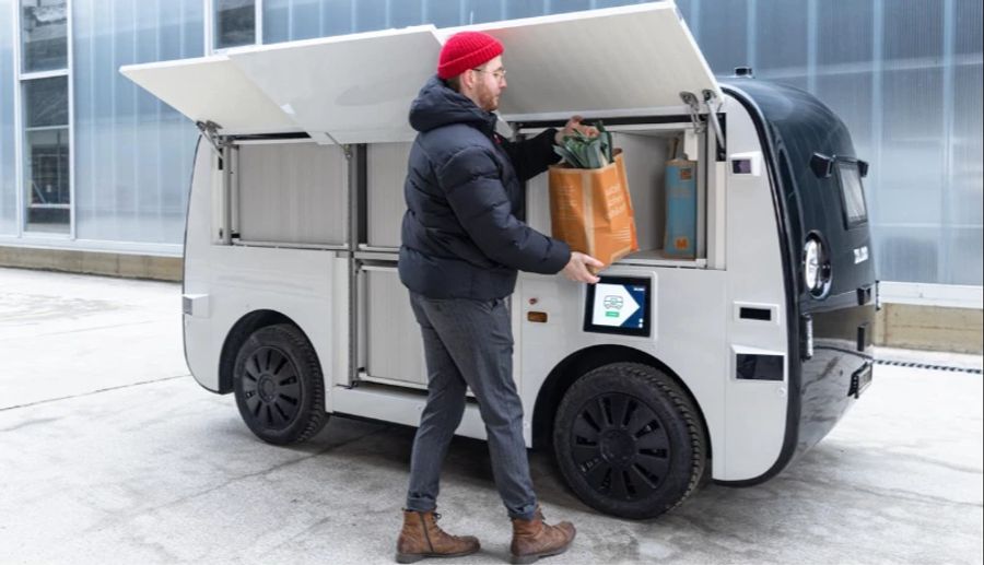 Das Pilotprojekt dauert sechs Monate. Während dieser Zeit liefert die Migros Waren an den Liftbauer Schindler mit einem selbstfahrenden Auto.