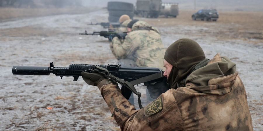 Soldaten der russischen Armee im Gebiet Donezk.