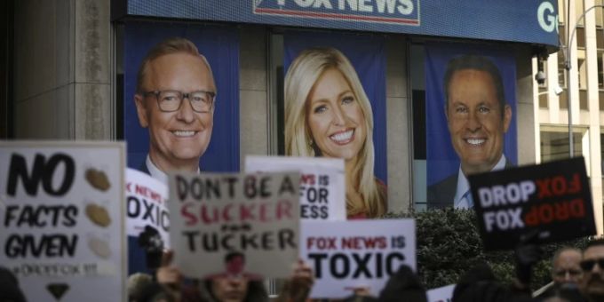 Moderatoren von Fox News Moderatoren von Fox News