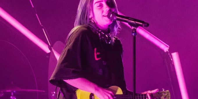 Billie Eilish tourt grün. Billie Eilish tourt grün.