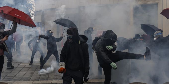 Frankreich - Hunderttausende demonstrieren gegen Rentenreform