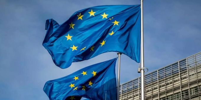 Im Streit über die künftige Ausstattung des langfristigen EU-Haushalts haben die Verhandlungsführer des Europäischen Parlaments und der Mitgliedstaaten einen Kompromiss erzielt. Foto: Michael Kappeler/dpa Im Streit über die künftige Ausstattung des langfristigen EU-Haushalts haben die Verhandlungsführer des Europäischen Parlaments und der Mitgliedstaaten einen Kompromiss erzielt. Foto: Michael Kappeler/dpa
