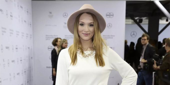 Anna Hofbauer Anna Hofbauer