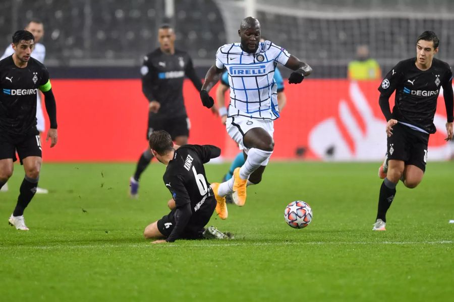 Romelu Lukaku trifft in der zweiten Halbzeit doppelt.