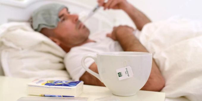 Das Coronavirus könnte ungefährlicher als die Grippe werden. (Symbolbild) grippe coronavirus