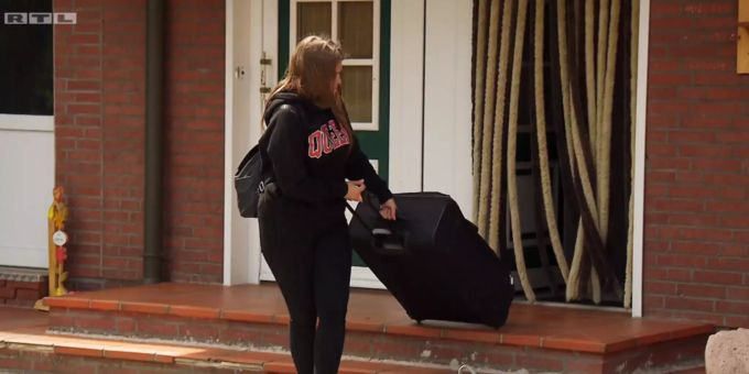 «Bauer sucht Frau»: Jaqueline hat ihre Koffer gepackt und will Simons Hof verlassen. «Bauer sucht Frau»