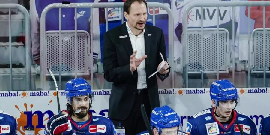Mannheim verlängert mit Trainer Pavel Gross. Foto: Uwe Anspach/dpa