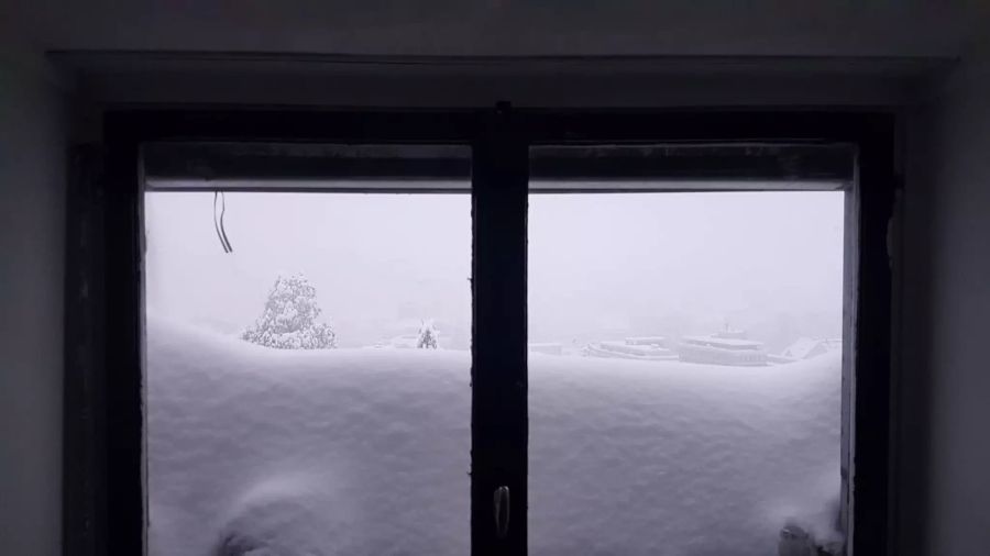 Die Fenster in St. Gallen sind teilweise verschneit.