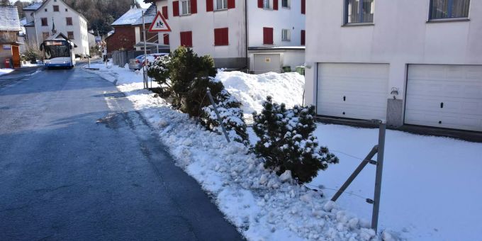 Nach Unfall weggefahren.