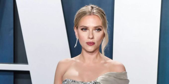 Scarlett Johansson (36) Scarlett Johansson