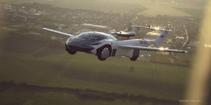 Das fliegende Auto des slowakischen Erfinders Stefan Klein. AirCar