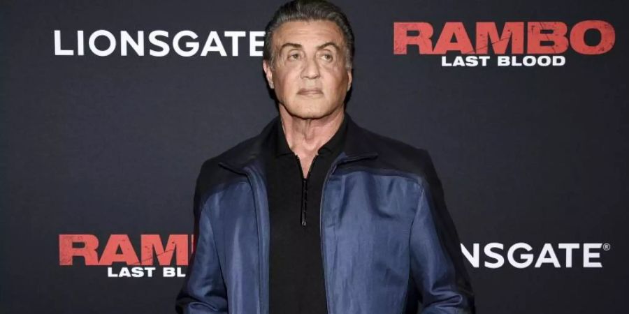 Mit seiner Ehefrau Jennifer Flavin hat Sylvester Stallone drei Töchter. Foto: Evan Agostini/Invision/AP/dpa