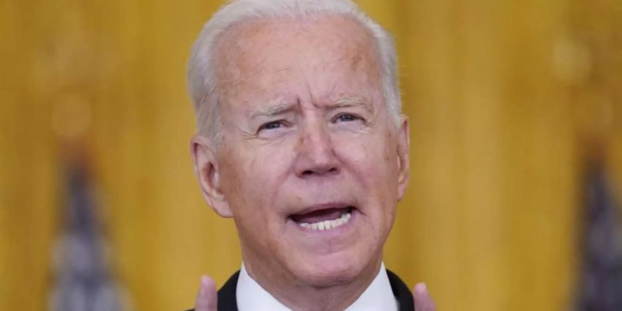 US-Präsident Joe Biden droht den Taliban mit einer militärischen Reaktion. Foto: Evan Vucci/AP/dpa