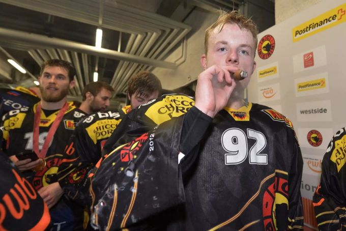 Joël Vermin im Jahr 2013 bei der Meisterfeier mit dem SCB. Joel Vermin SCB