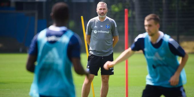 Bekommt der neue Trainer des Hamburger SV, Tim Walter, einen neuen Torhüter ? hamburger sv