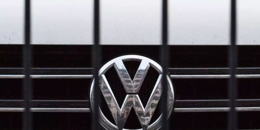 Kläger haben auch Anspruch auf Schadenersatz von VW, wenn sie das Auto weiterverkauft haben. Foto: picture alliance / Lino Mirgeler/dpa