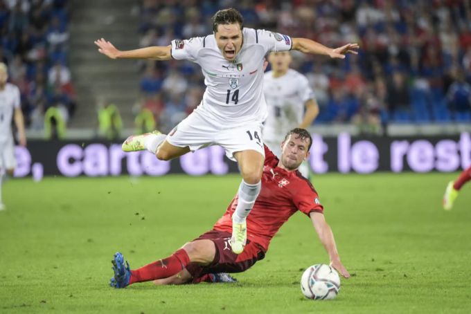 Fabian Frei zeigt gegen Italien eine starke Leistung. Fabian Frei