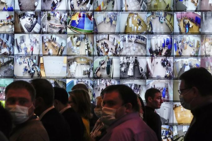 Journalisten warten in Moskau auf Resultate der russischen Wahlen. Russland Wahlen Putin