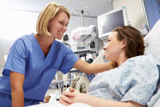 Nehmen Sie für Ihren Aufenthalt im Spital gemütliche Kleidung mit. Spital