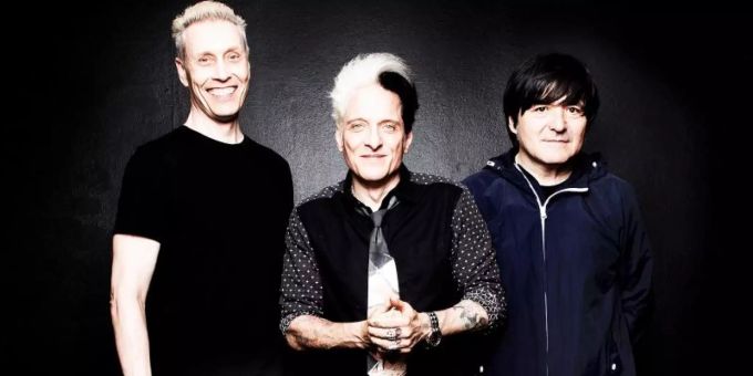 Farin Urlaub (l-r), Bela B und Rodrigo Gonzalez von der Band "Die Ärzte"". Mit "Dunkel" erscheint am 24.09.2021 ein neues Album der Band. Foto: Jörg Steinmetz/Wagmüller PR/dpa Farin Urlaub (l-r), Bela B und Rodrigo Gonzalez von der Band "Die Ärzte"". Mit "Dunkel" erscheint am 24.09.2021 ein neues Album der Band. Foto: Jörg Steinmetz/Wagmüller PR/dpa