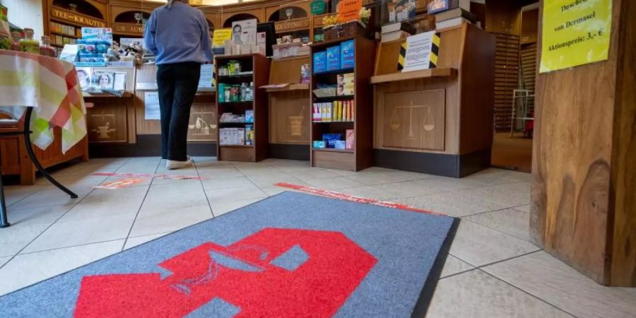 Der Start von pharmazeutischen Dienstleistungen nach dem Vor-Ort-Apotheken-Stärkungsgesetz ist für Januar 2022 geplant. Foto: Monika Skolimowska/dpa-Zentralbild/dpa