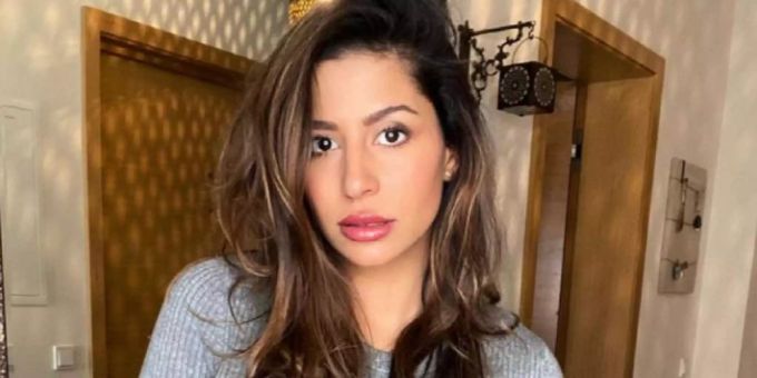 fan attackiert eva benetatou auf instagram