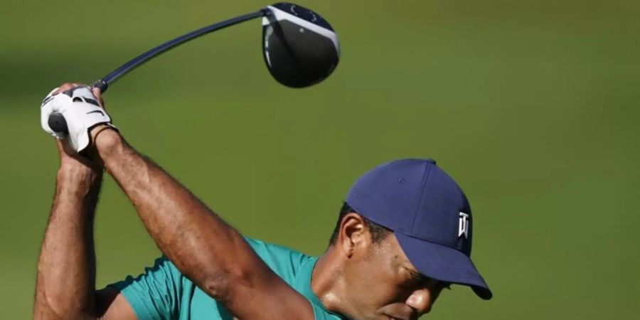 Tiger Woods beim Training im Augusta National Golf Club. Foto: David J. Phillip/AP/dpa