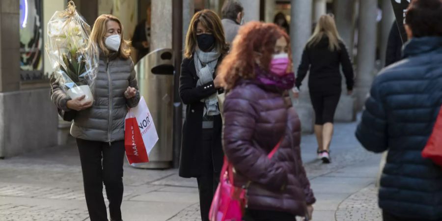 passantinnen Lugano schutzmaske coronavirus