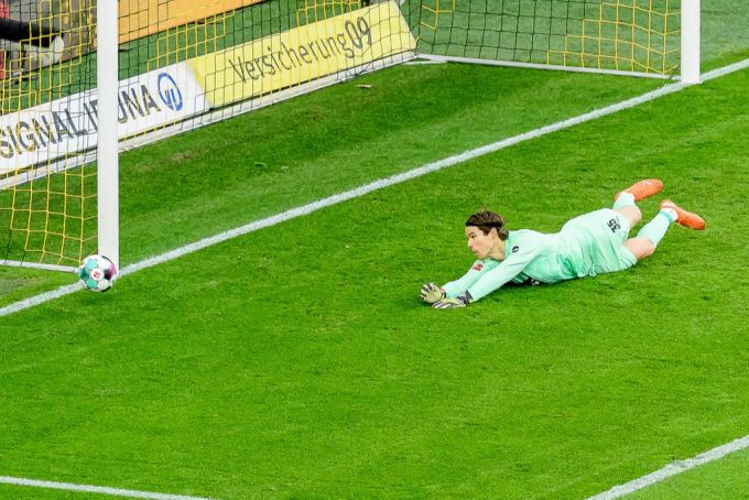 Marwin Hitz ist bislang die Nummer 2 beim BVB. Marwin Hitz BVB