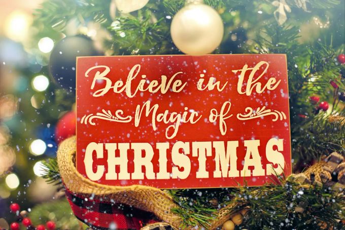 Viele Menschen freuen sich an Weihnachten auf eine Karte. Weihnachtskarte