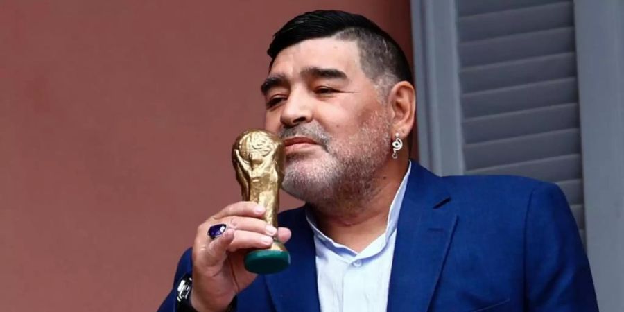 Viel mehr als nur ein Leben: 60 Jahre Diego Armando Maradona. Foto: Marcos Brindicci/AP/dpa