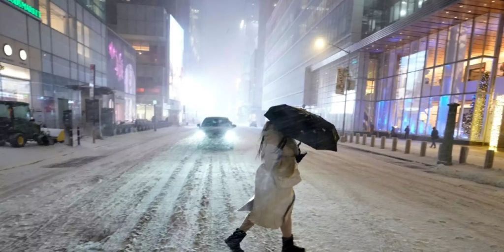 Us Ostkuste Von Schwerem Schneesturm Getroffen