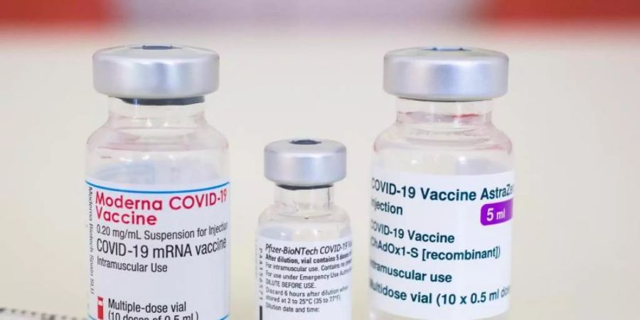 Gerade bei jüngeren Menschen können Impfreaktionen deutlicher ausfallen. Der derzeitige Fokus auf Astrazeneca-Nebenwirkungen kann also auch mit den jüngeren, berufstätigen Impflingen zu tun haben. Foto: Luka Dakskobler/SOPA Images via ZUMA Wire/dpa