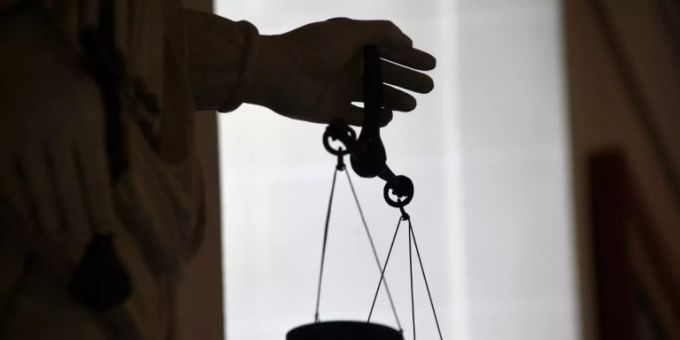 Bis zu 30 Jahre Haft wegen Anschlagsplänen in Paris Bis zu 30 Jahre Haft wegen Anschlagsplänen in Paris