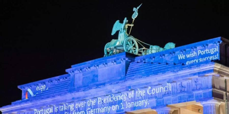 Projektion auf Brandenburger Tor