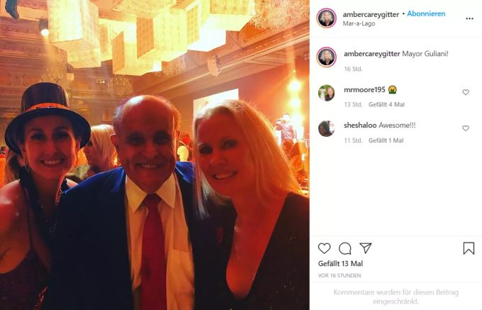 Mit an der Neujahrsparty in MAr-a-Lagos: Trumps Anwalt Rudy Giuliani. Donald Trump