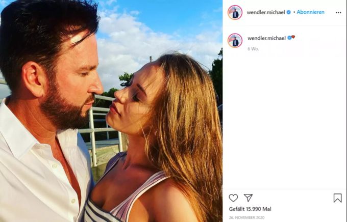 Trotz Verschwörungstheorien und KZ-Vergleich steht Laura Müller zu ihrem Wendler. michael wendler