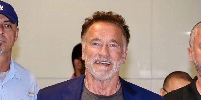 Arnold Schwarzenegger hat sich gegen das Coronavirus impfen lassen. Arnold Schwarzenegger